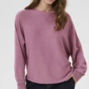 NWT Culture purple mauve batwing sweater for women size small